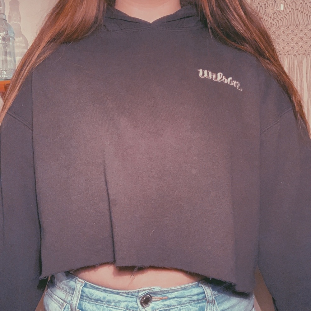 Cropped Wilson Hoodie